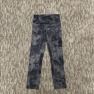 Lululemon Wunder Train High Rise 25"